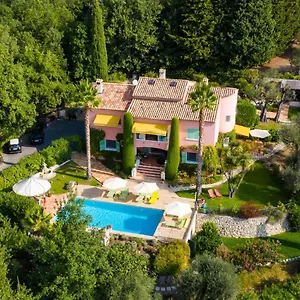 Mas Du Roc Bed and breakfast